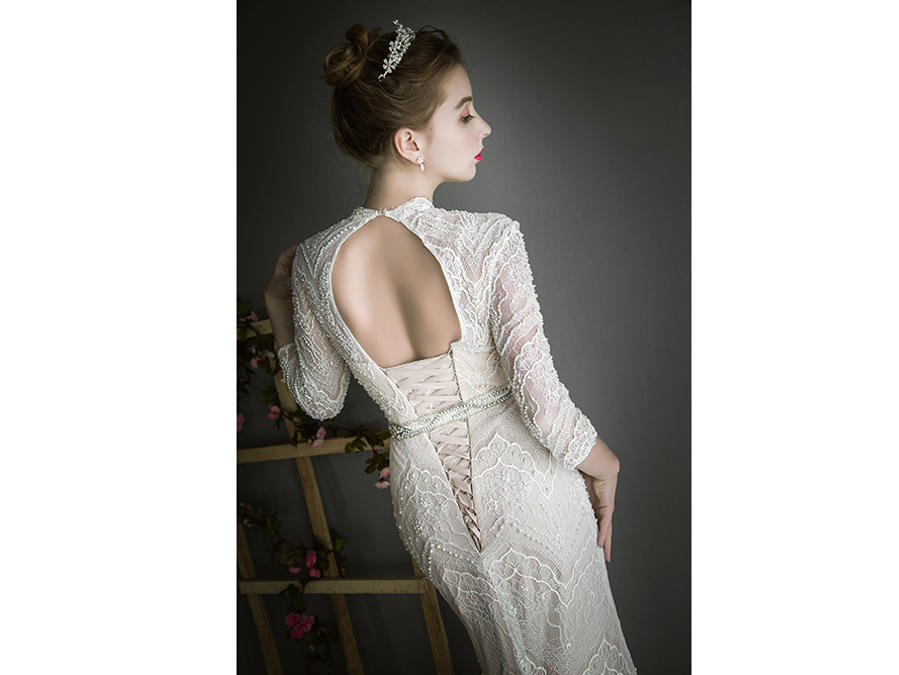 实拍法国蕾丝面料随体主纱礼服