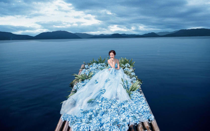 【巴黎婚纱】浪漫海景+湖光山色+花海