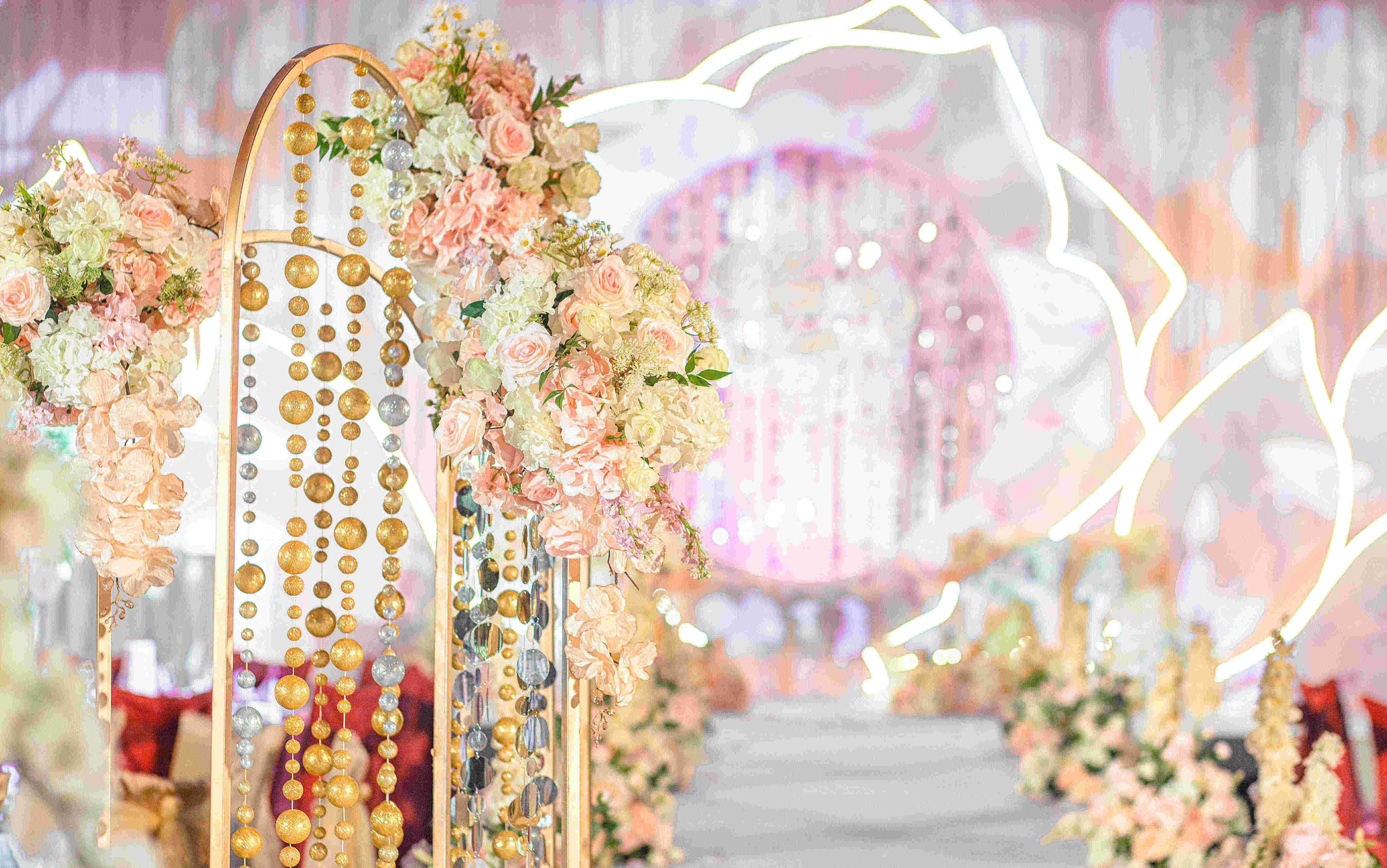粉色花瓣婚礼主题-花.伴