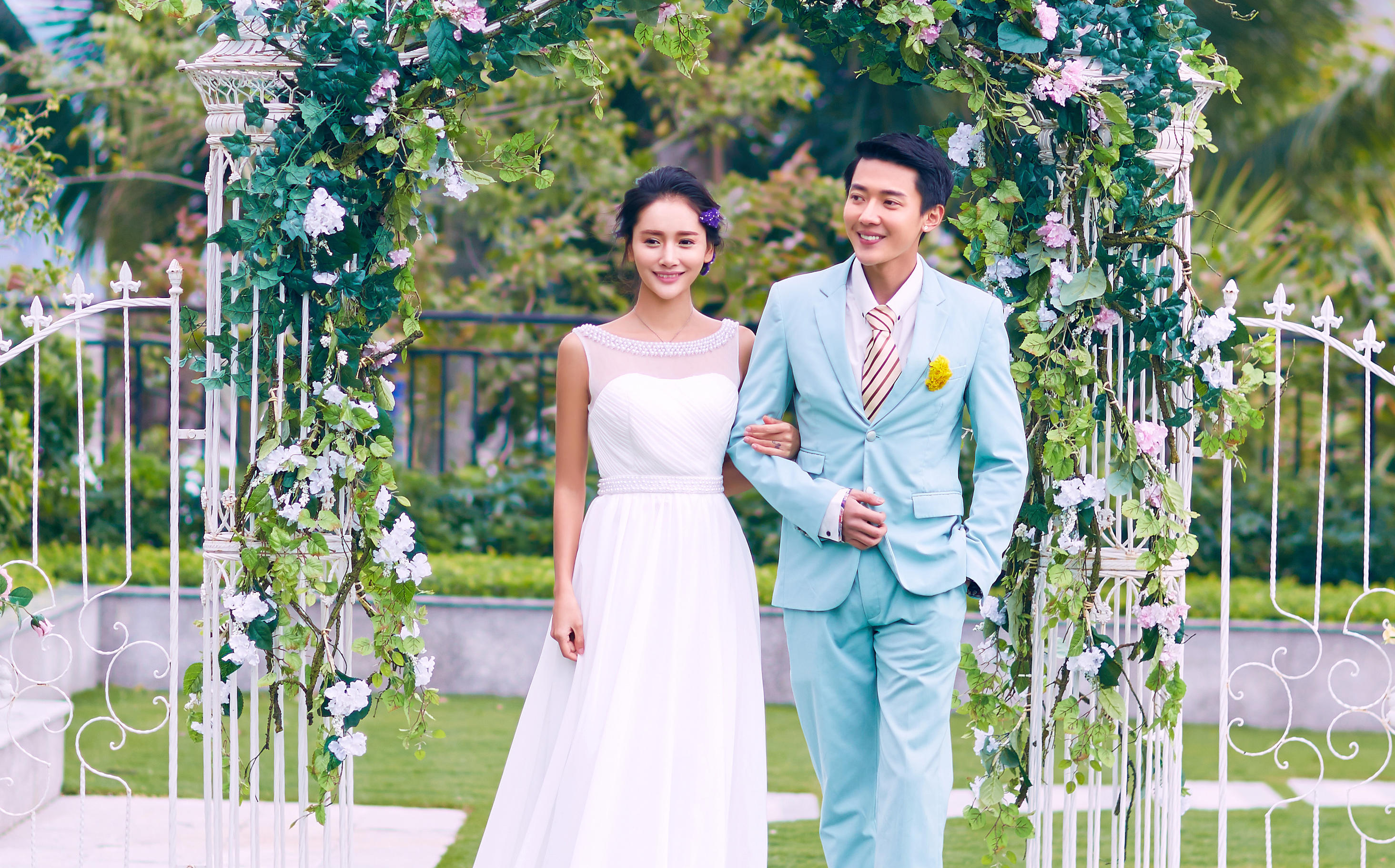 潮婚节减1000+送万元礼包+花海+海景+教堂