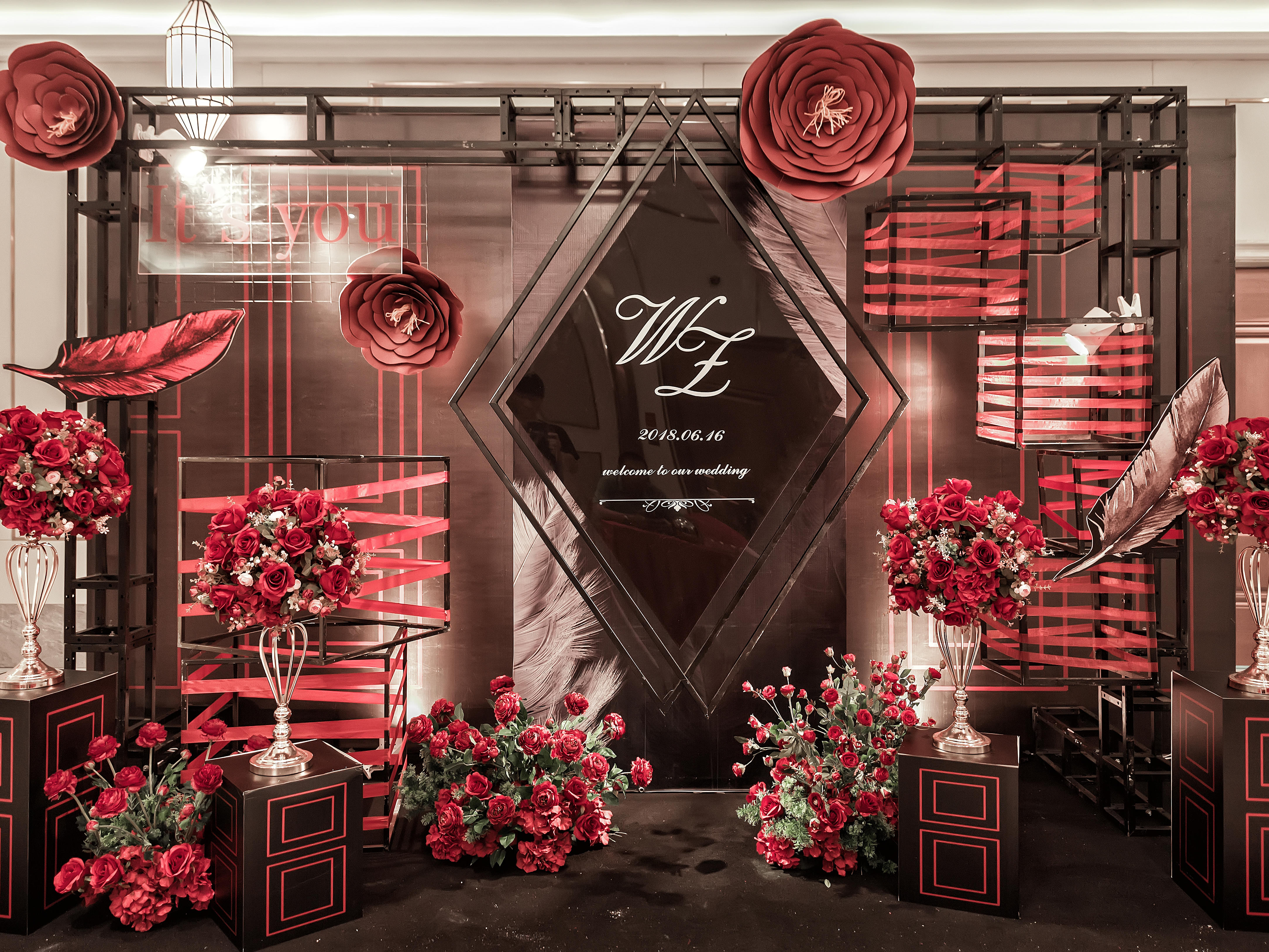 【红黑简约】时尚大气的红与黑-铂爵宫获奖作品