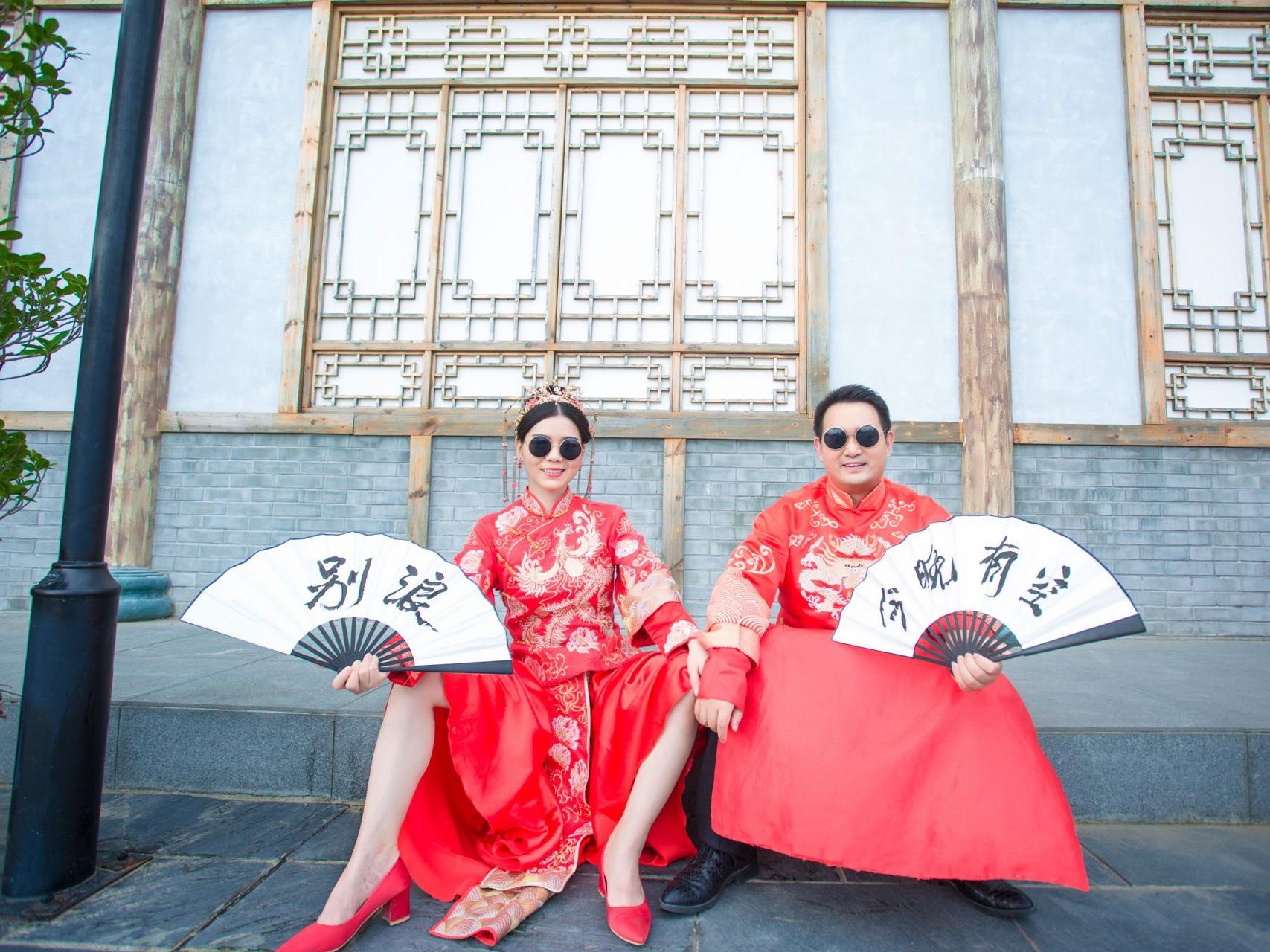 资深档全程跟妆韩式，唯美简约妆容，送一位伴娘妆