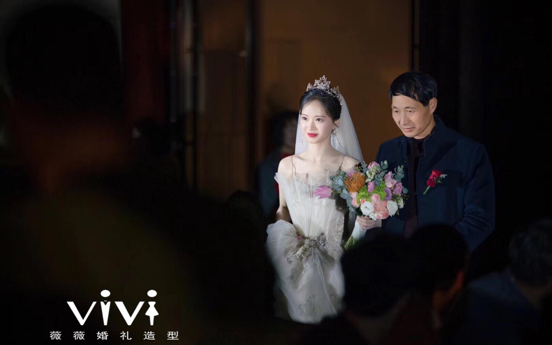 Vivi -- ＆见你便是你