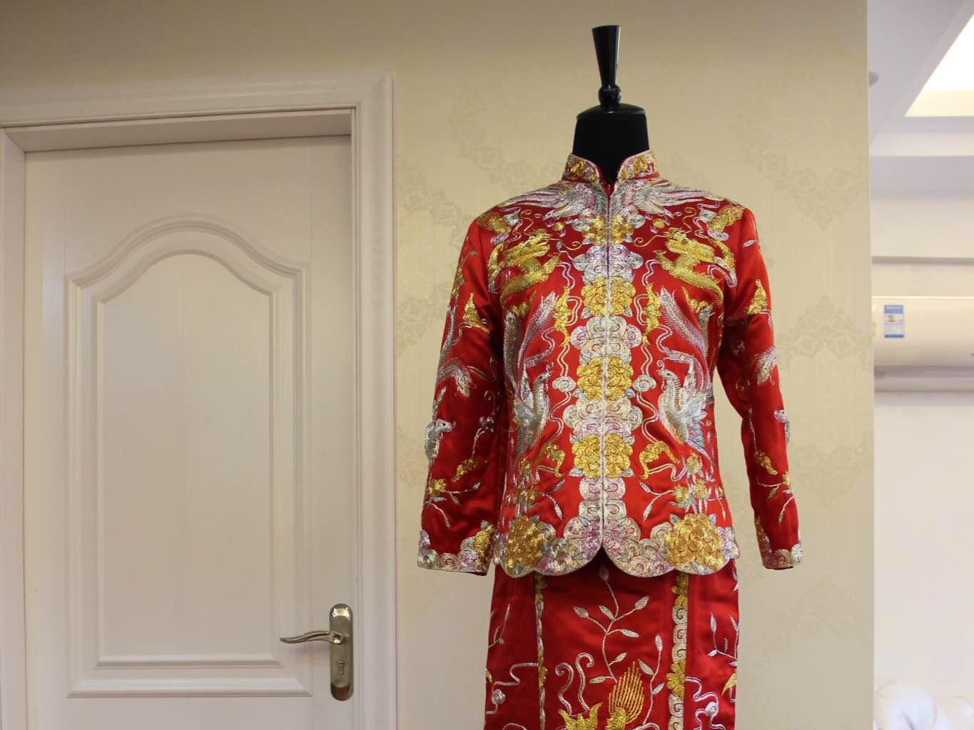 【限量】超精美【手绣龙凤褂】小五福 赠手绣婚鞋