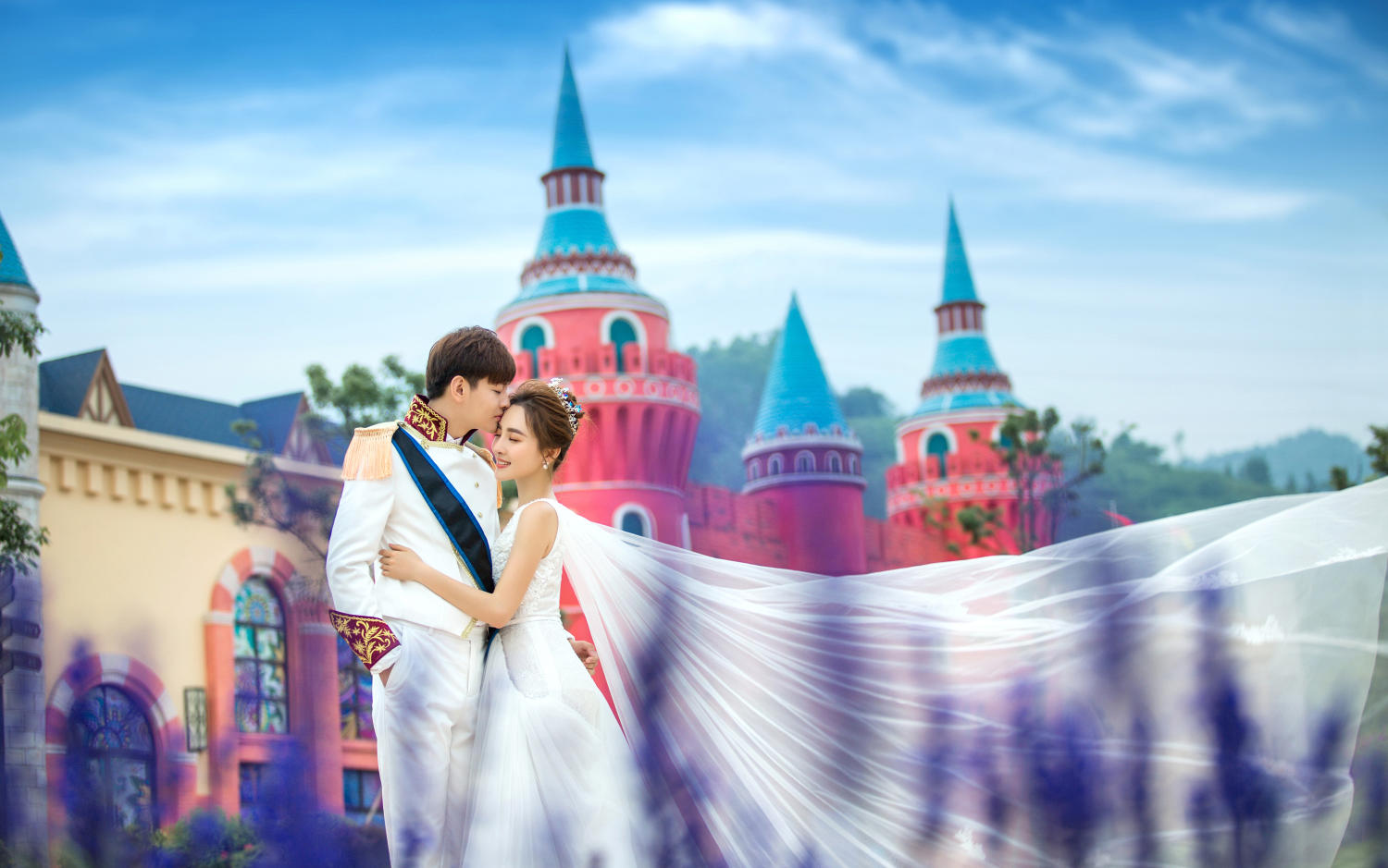 佛山东方新娘婚纱摄影 河边拍婚纱照 基地婚纱照