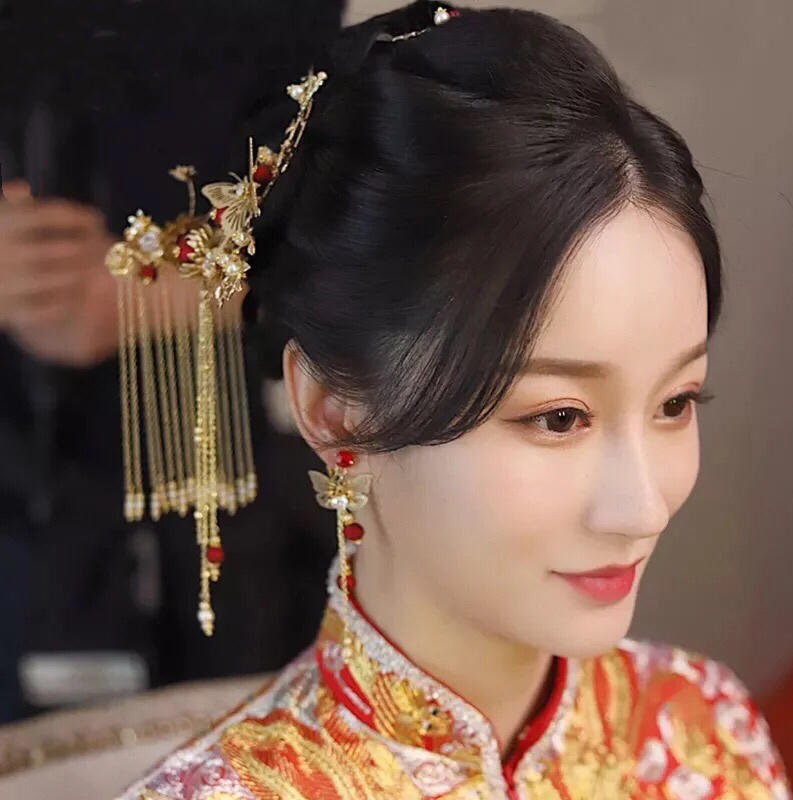 仪式主纱+敬酒服+伴娘服四件套