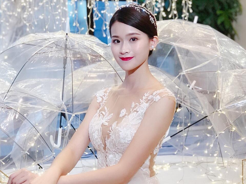 总监全天跟妆4个造型+2位妈妈妆