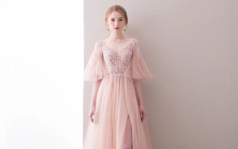 仙气十足的一款敬酒服哦 