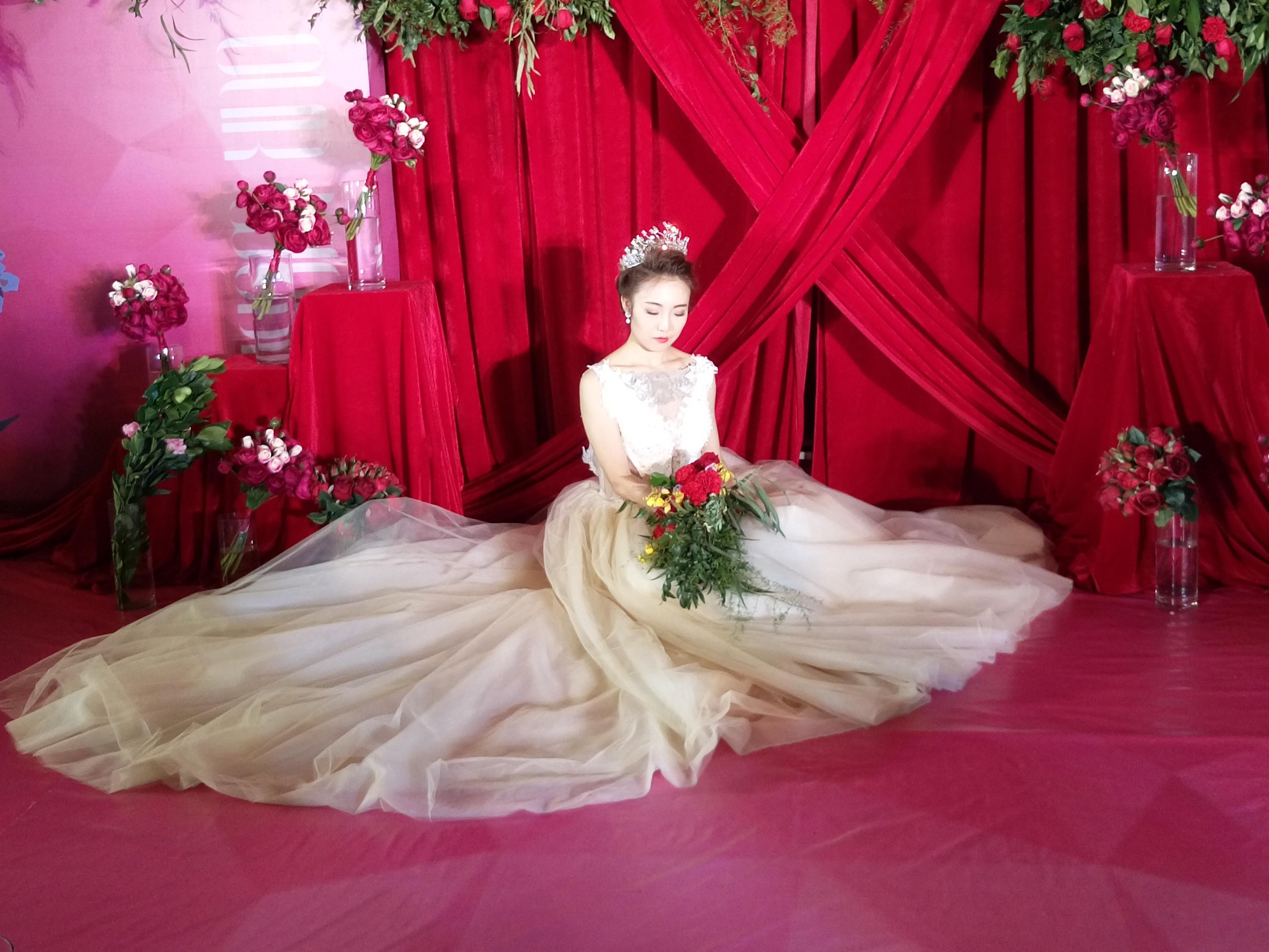 糖猫新娘造型  /  首席老师 /3造型唯美