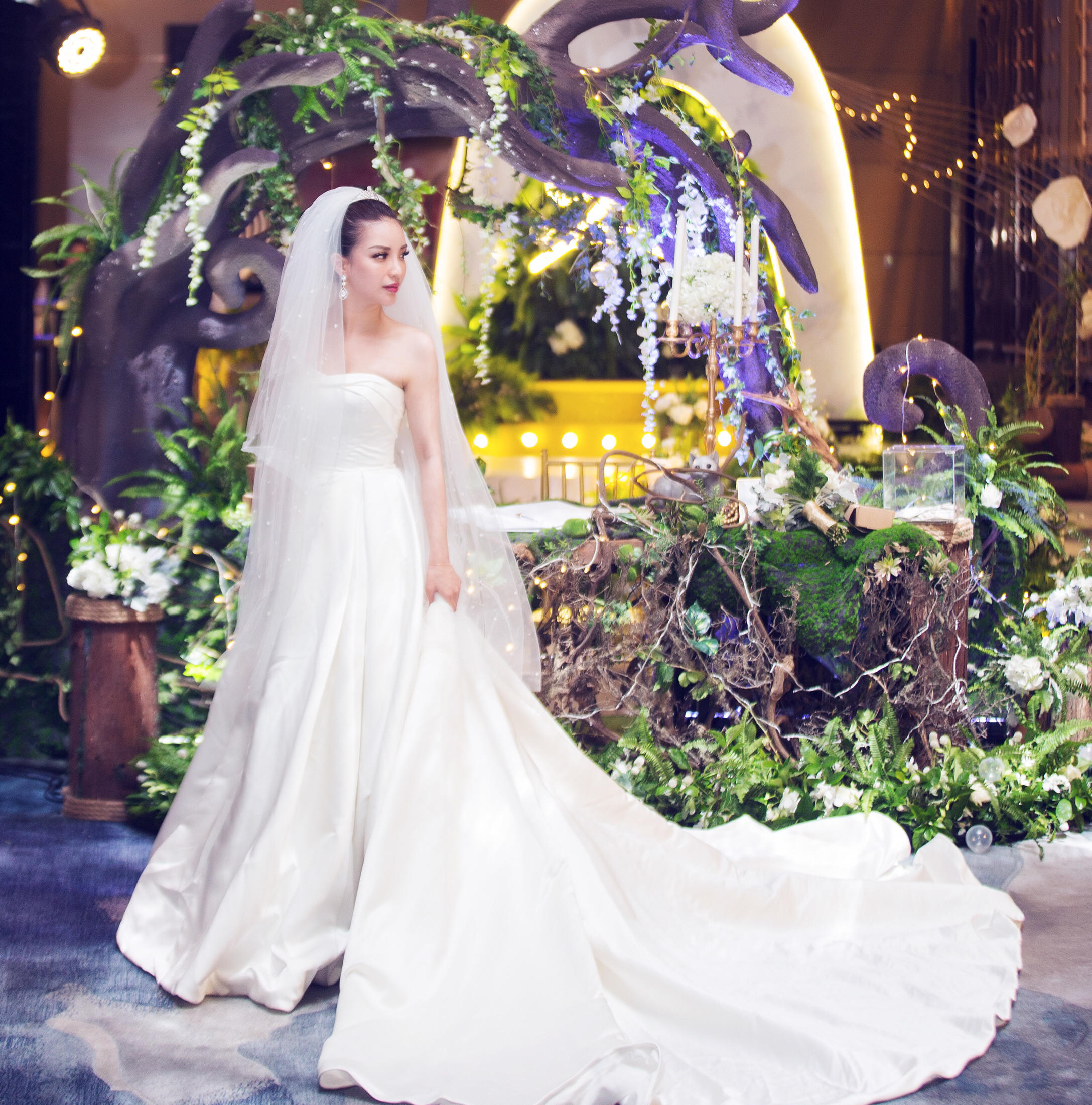 【性价比推荐】6件租赁+头纱+伴娘服鱼尾大拖尾龙