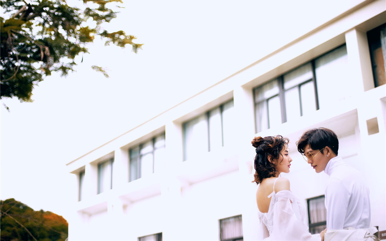 《黛茜婚纱摄影》 夏季2999冰点价 无隐形消费