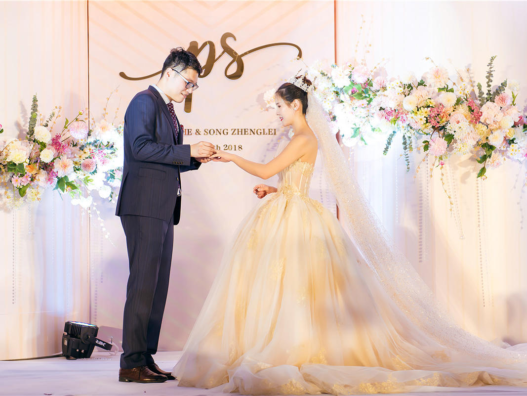 莱拉精致婚礼策划-【涟漪】