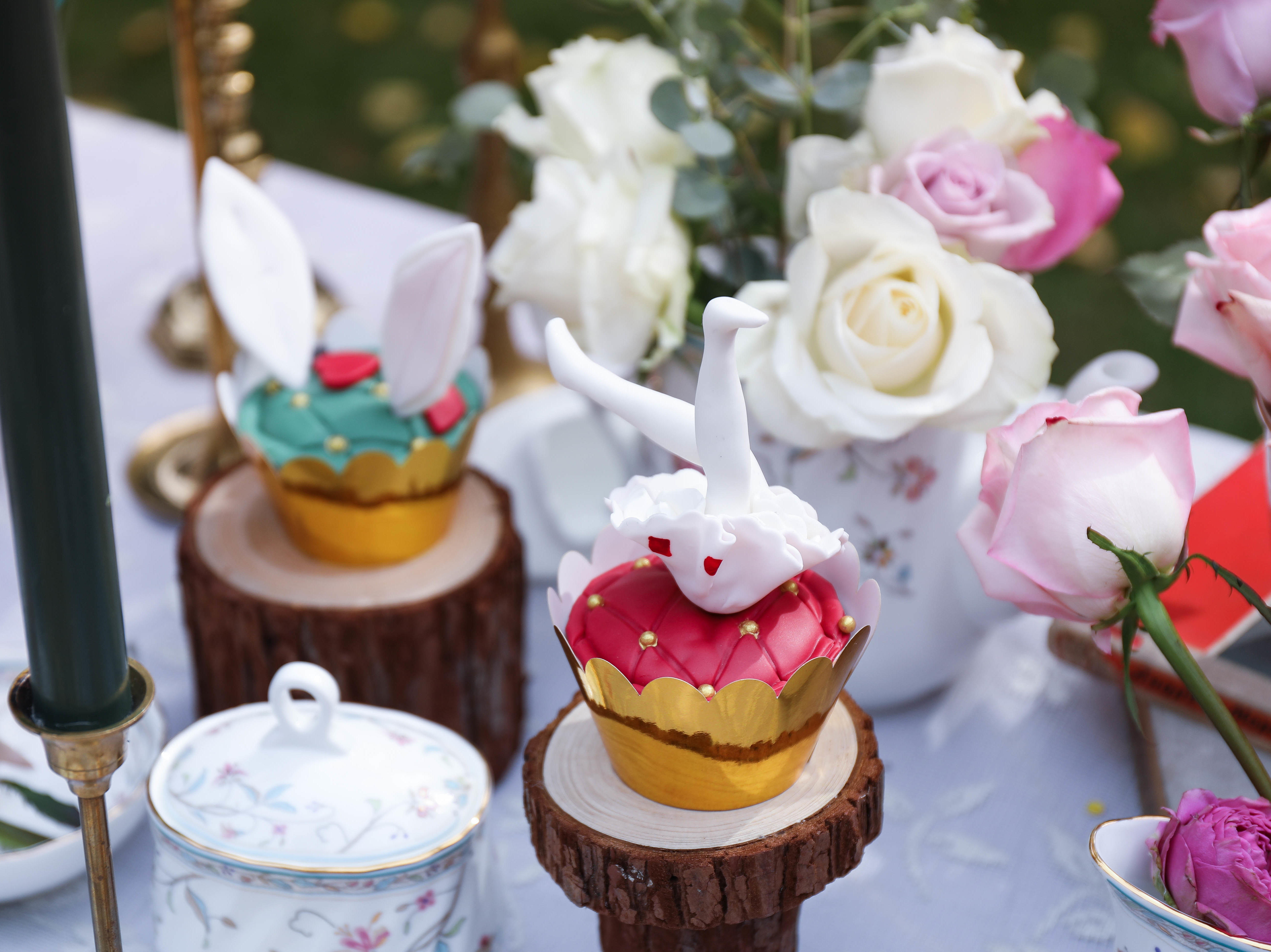 CakeItUp-爱丽丝主题甜品台