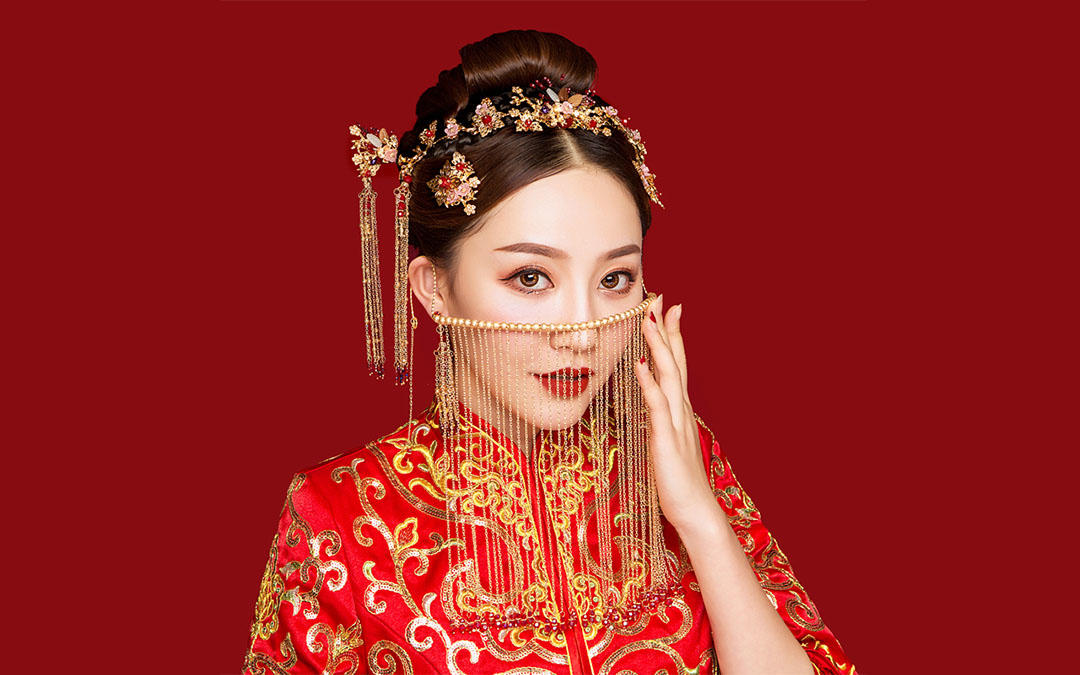 【新娘优选8.8折特惠！】资深化妆总监全程跟妆