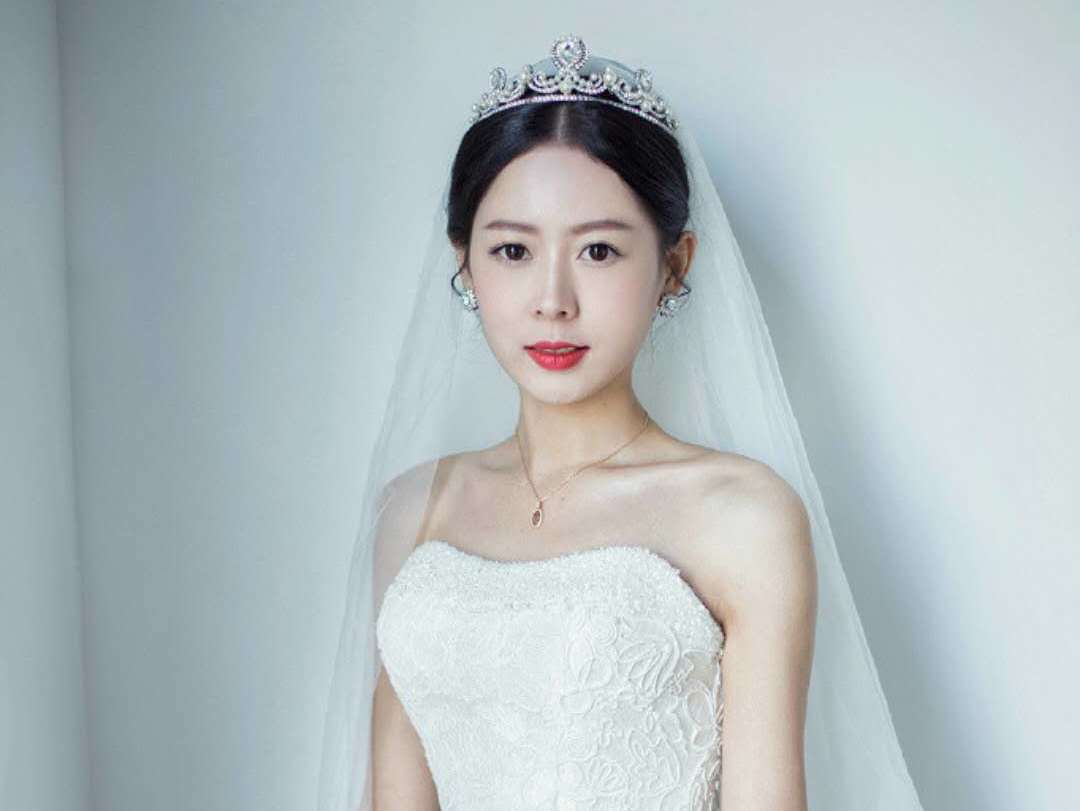 [晓晓美妆]资深档森系唯美妆发3-4套 送亲友妆