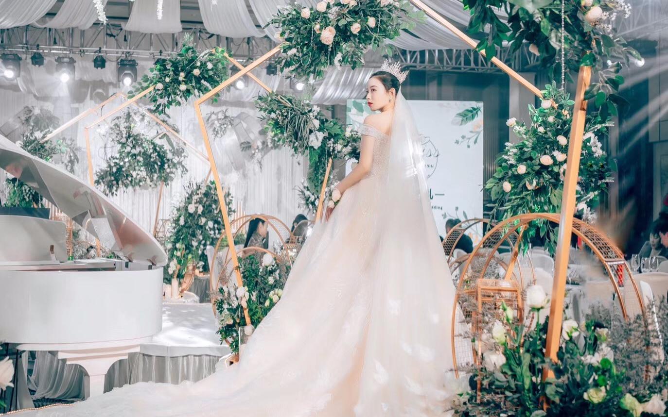 【CYGNUS高级婚纱礼服馆】新款品奢婚纱系列