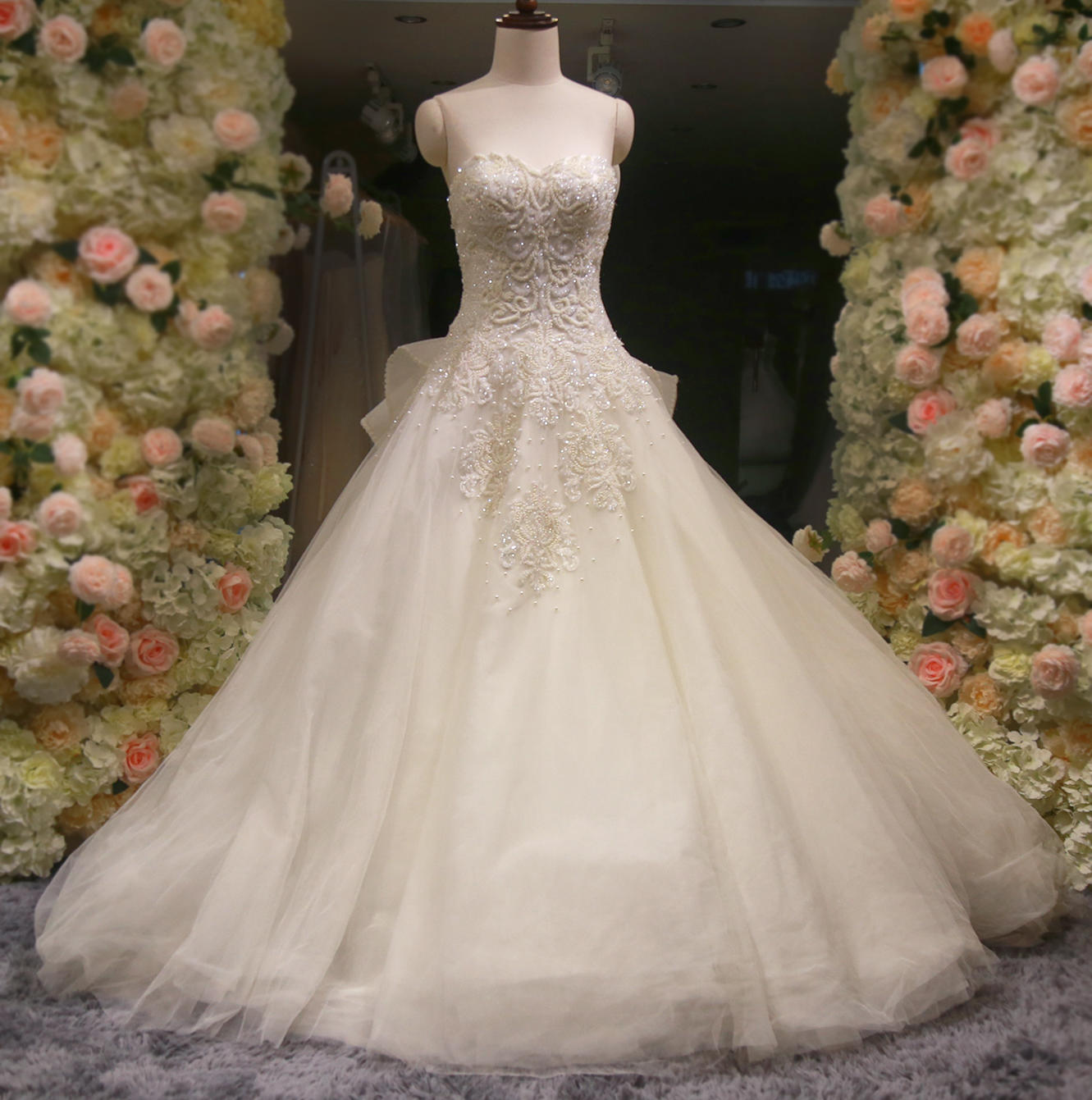 （苏州绝设品牌）齐地婚纱（艾依婚纱）
