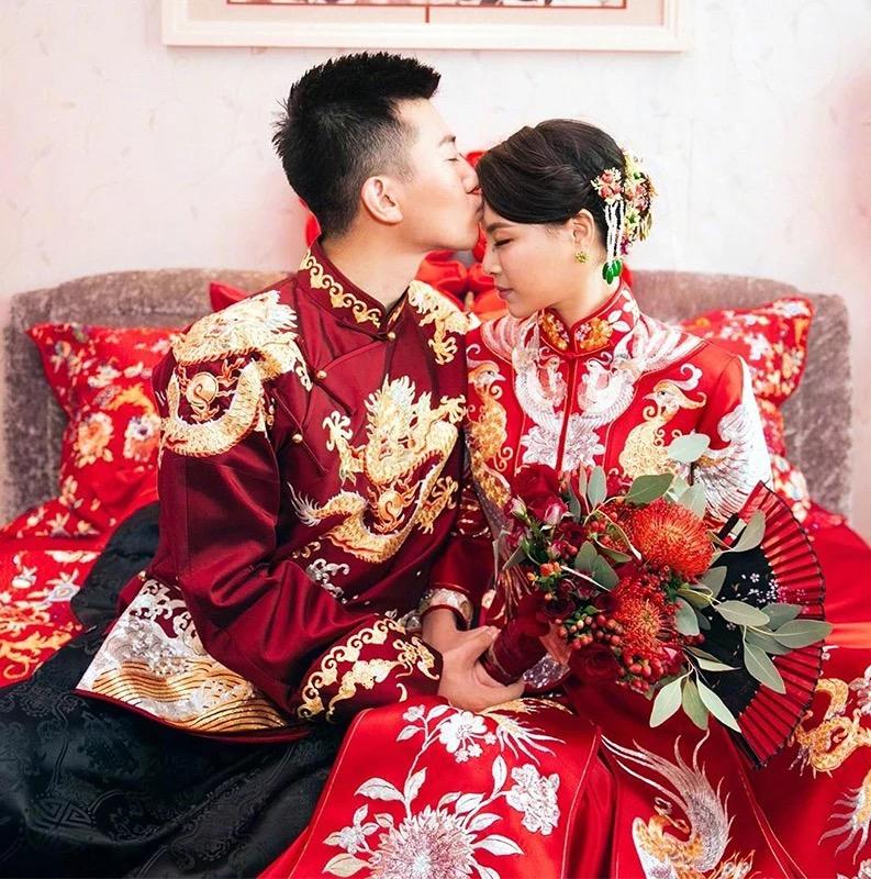 高端中式男女婚服，绣禾或龙凤褂全店通选