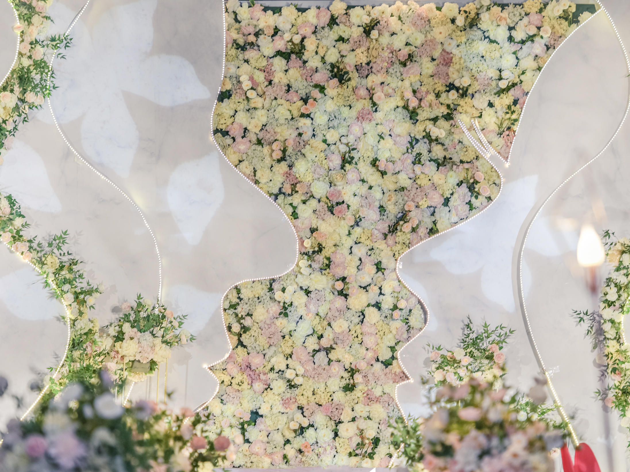 【纪念日婚礼】只为在人群之中多看你一眼