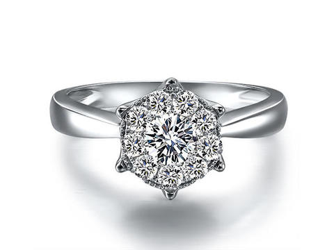 【璀璨之爱】 白18k金0.21克拉钻石戒指