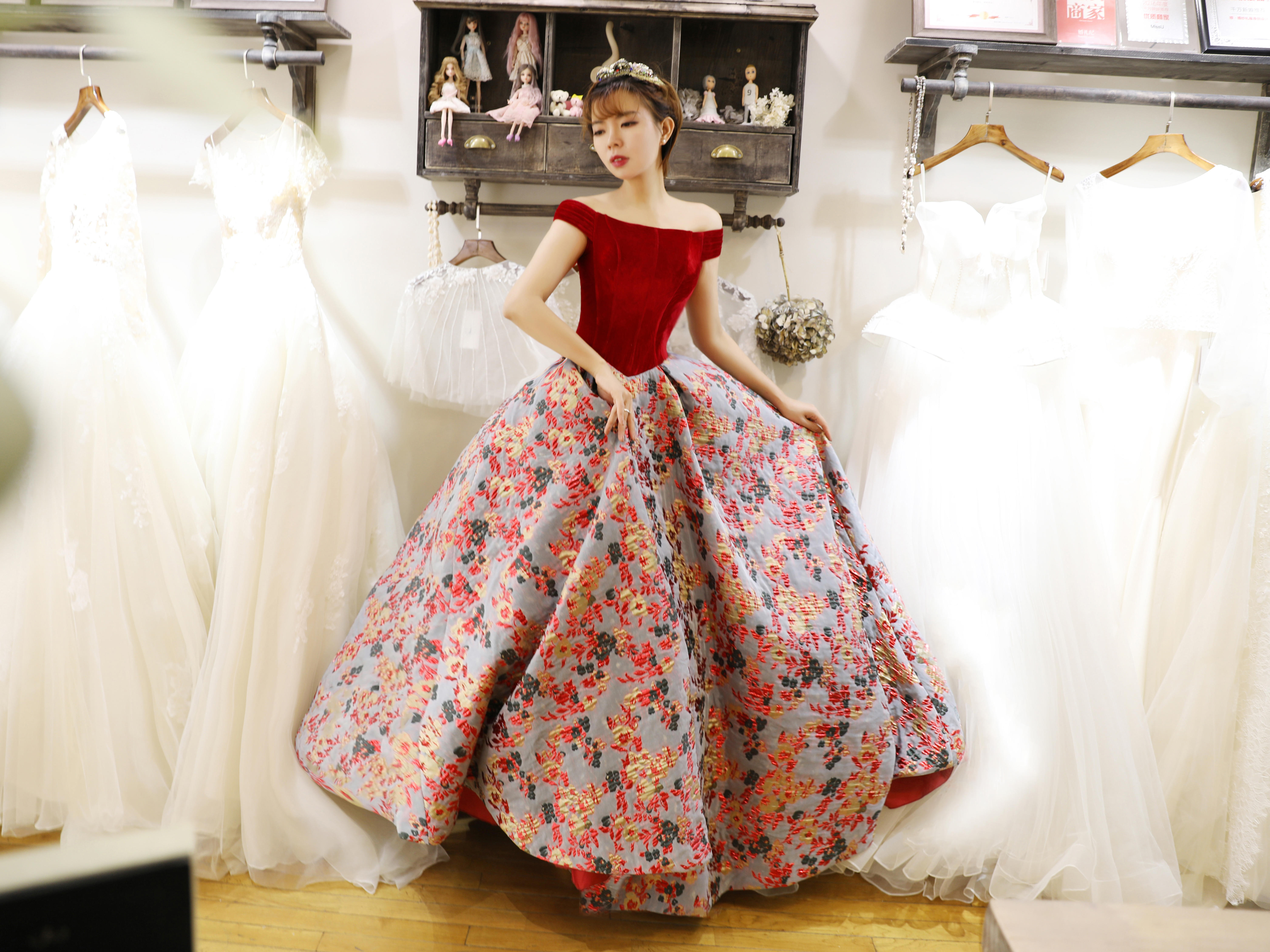 媆·婚纱《主婚纱+礼服》两件套定制套餐