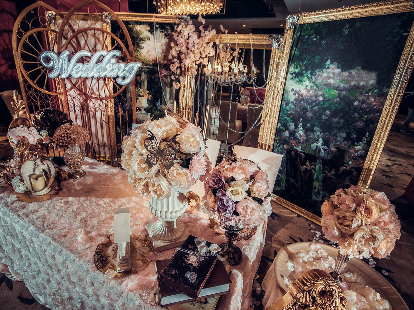 喜悠记丨复古宫廷奢华黑金系婚礼·花熙