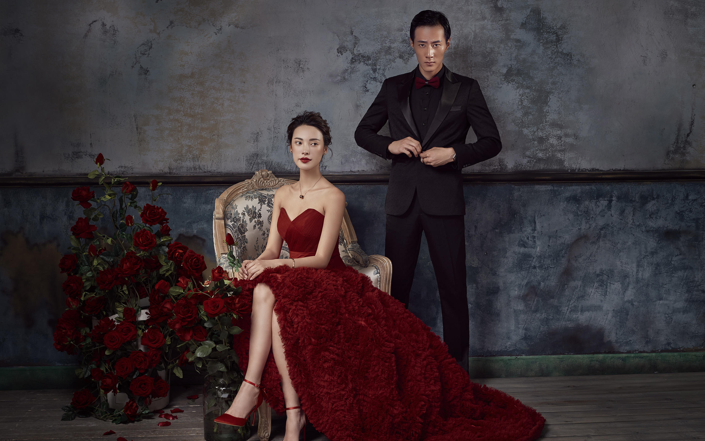 [墨雨婚纱摄影馆] 5服5造 130张底片全送