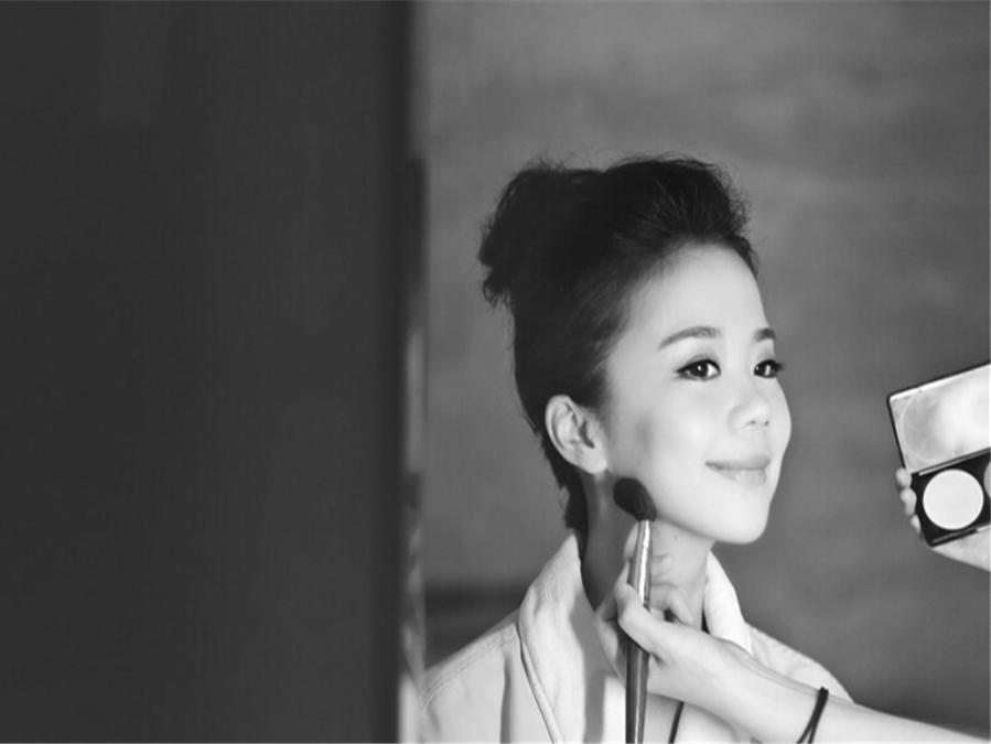 婚礼主持+婚礼化妆+婚礼摄像+音乐督导