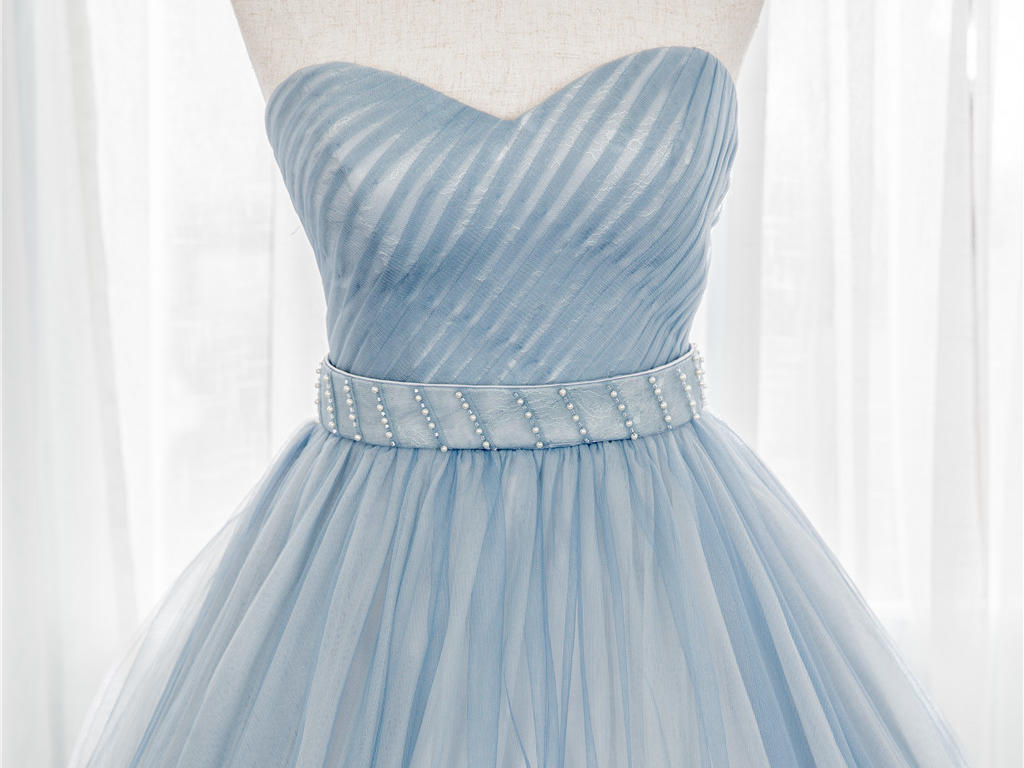 《租赁特惠婚纱》超美性价比高彩纱