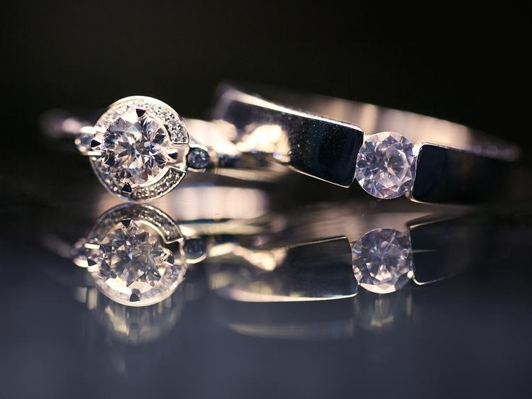 爱尚你《Streamer》金色主题