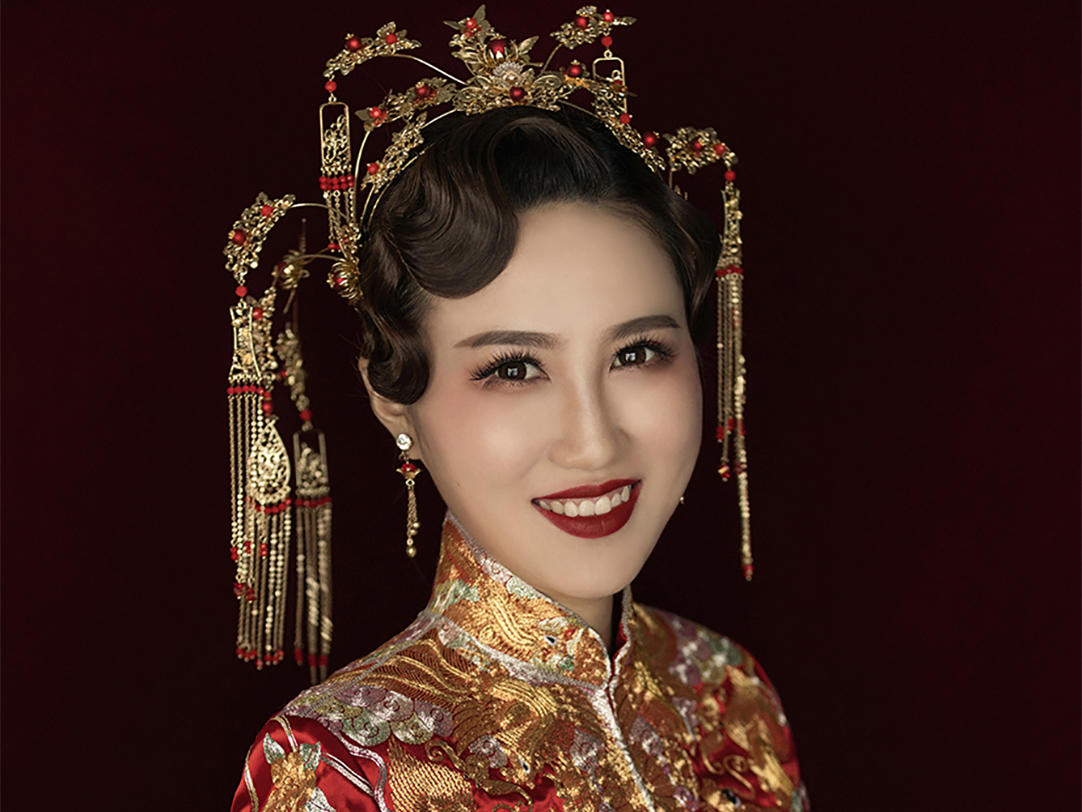 【李锐造型婚纱】三套主婚服租赁+掌门级别全程跟妆