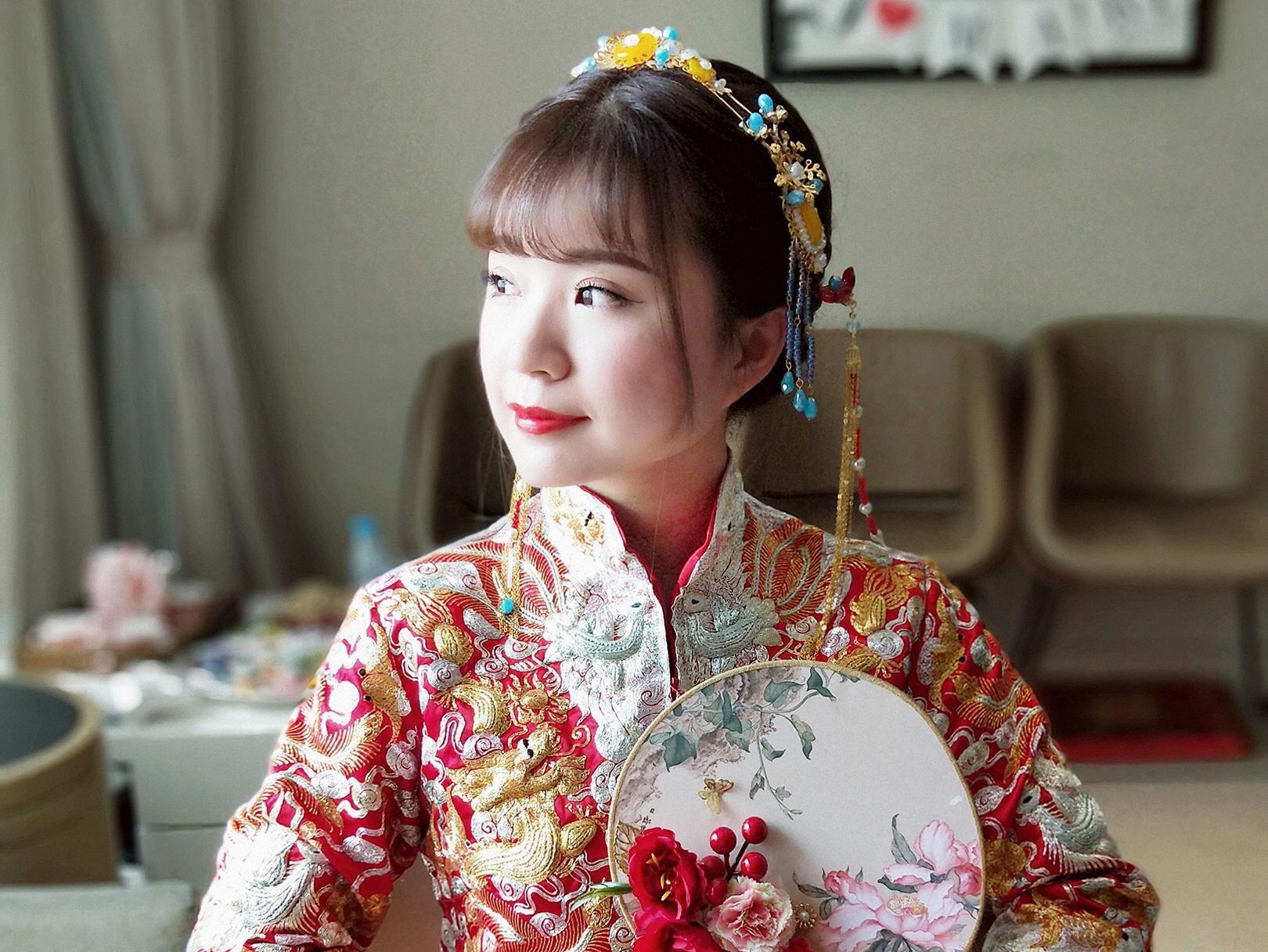 Merrycolor婚纱造型总监新娘跟妆+姐妹妆