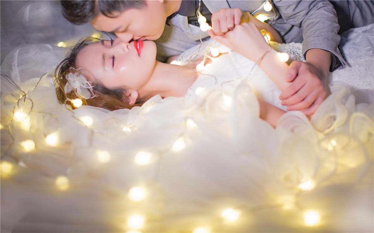 巴黎婚纱|夜景创意婚纱照+纯客片欣赏