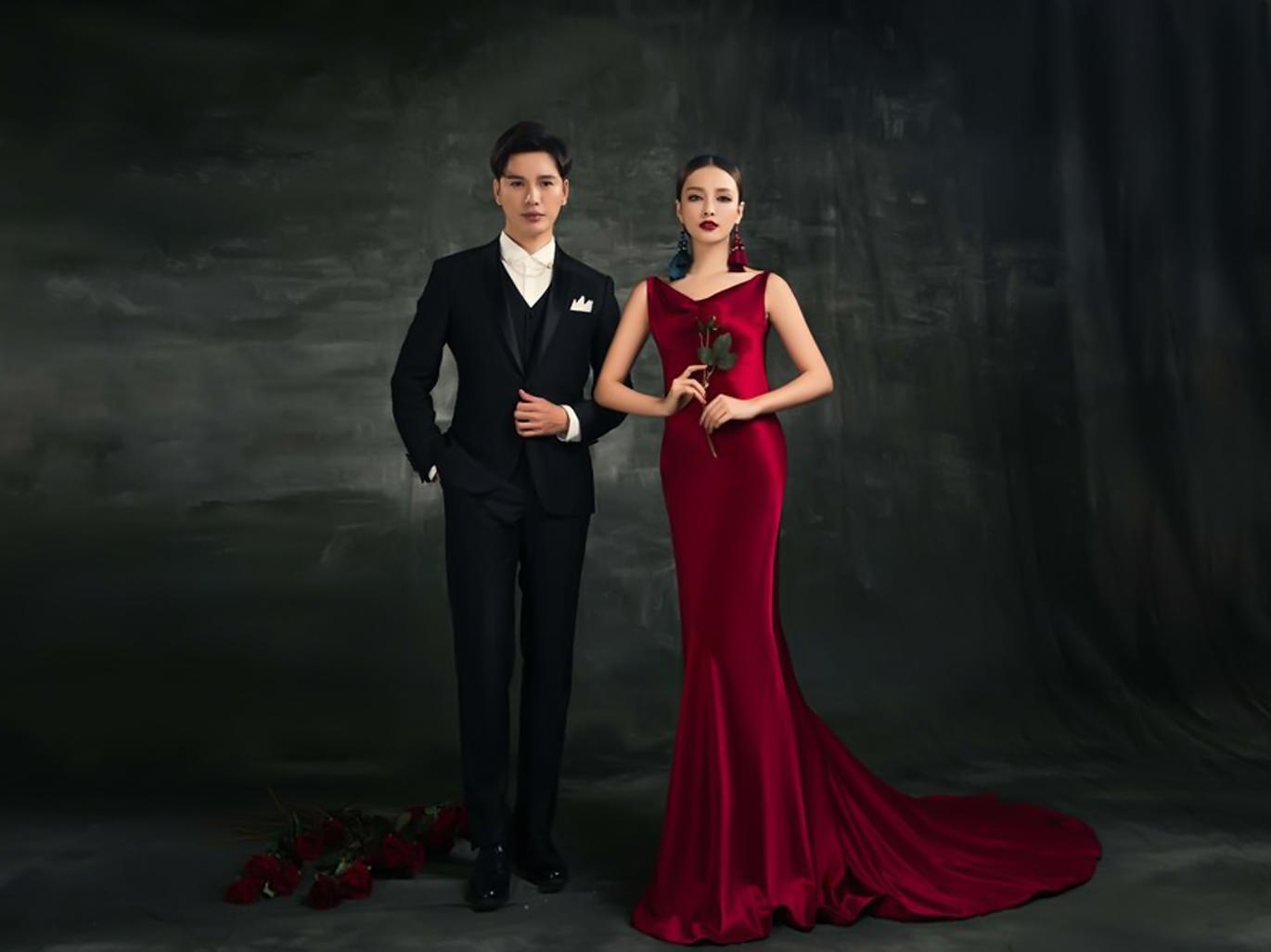 三亚外景婚纱摄影_2018婚纱摄影外景作品