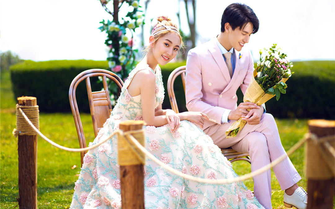 藍鉆高端主題婚紗攝影8899  報銷來回機票