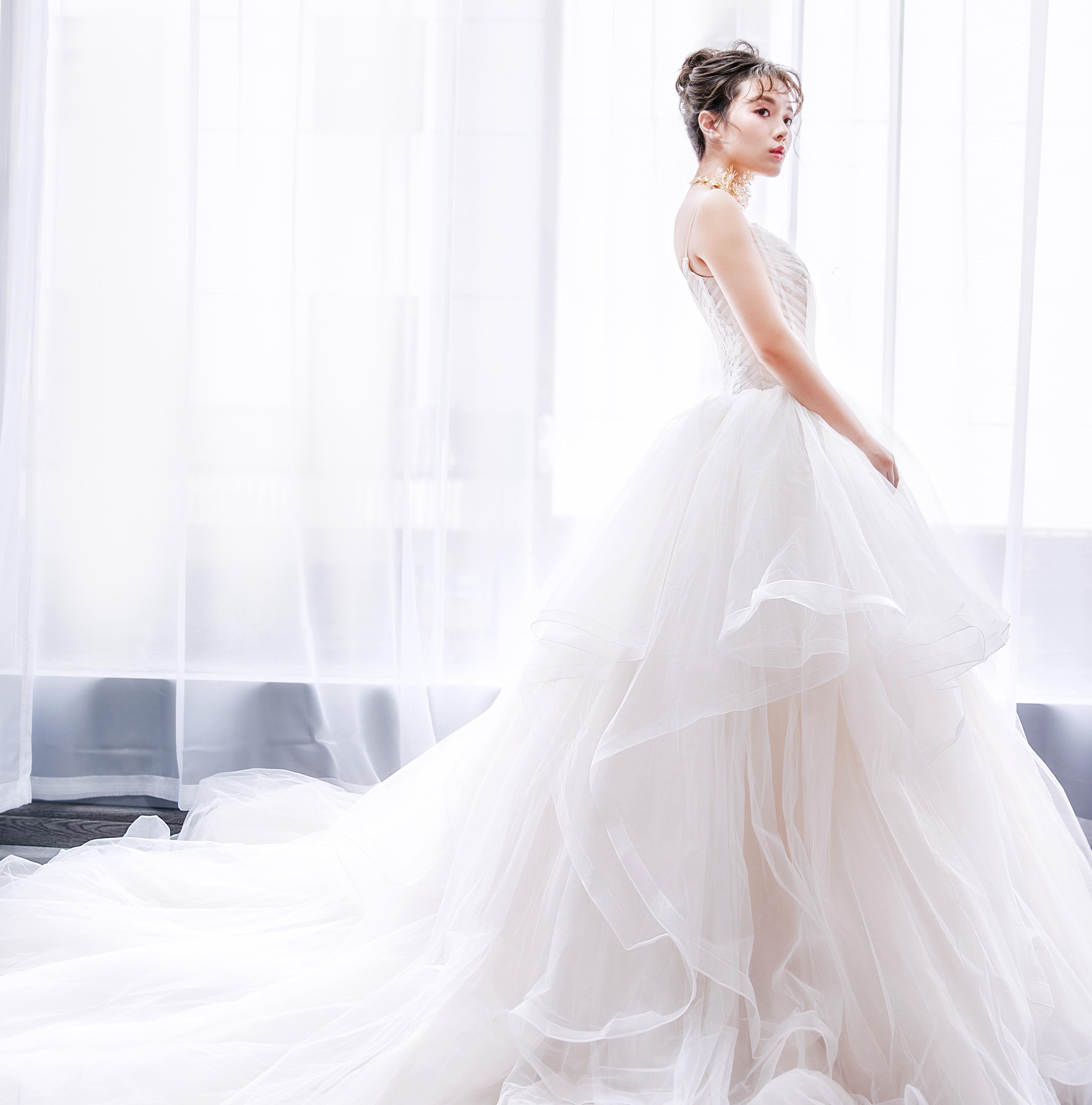 [心动区套系]  梦幻经典仪式纱+高定敬酒服