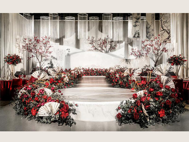 新中式水墨红梅婚礼 文化意蕴深厚