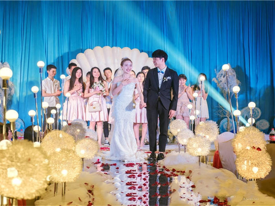  浪漫海洋风系列婚礼布置