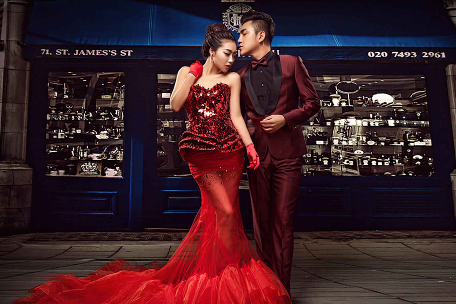 蒙娜丽莎视觉婚纱摄影之室内时尚大气风