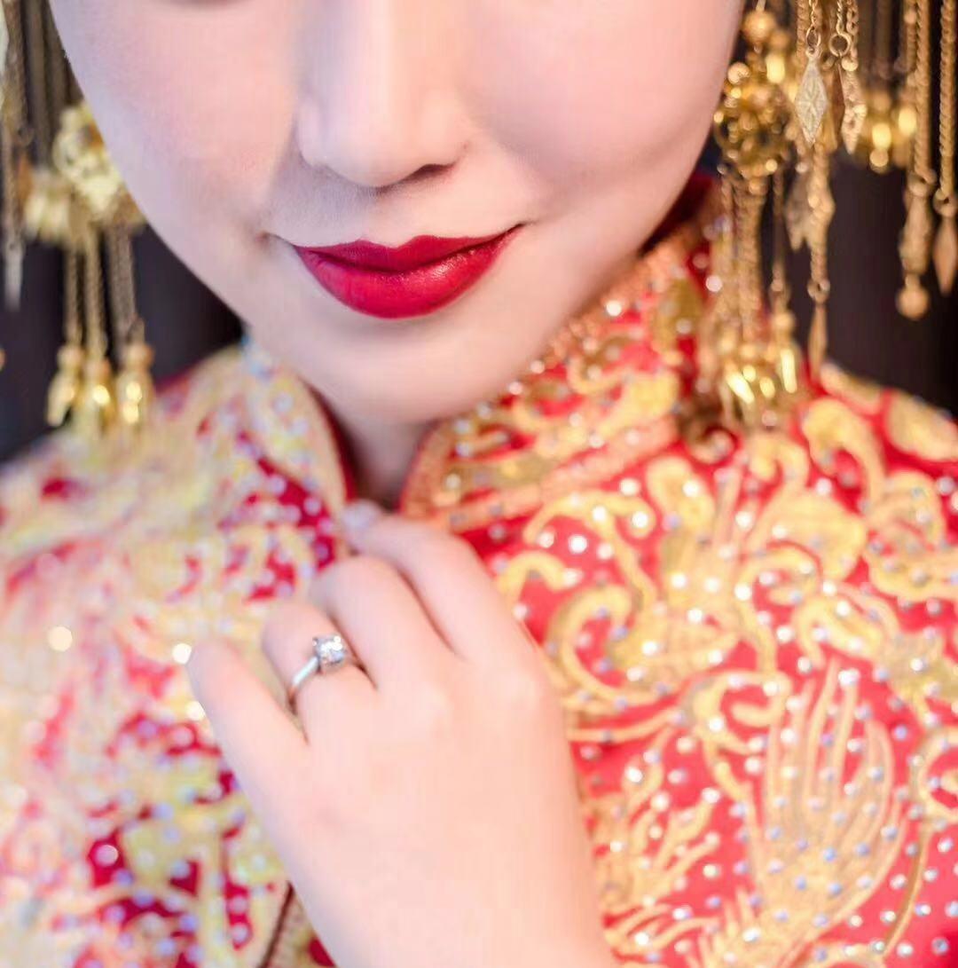 【超值套餐】秀禾+仪式纱+敬酒服+跟妆