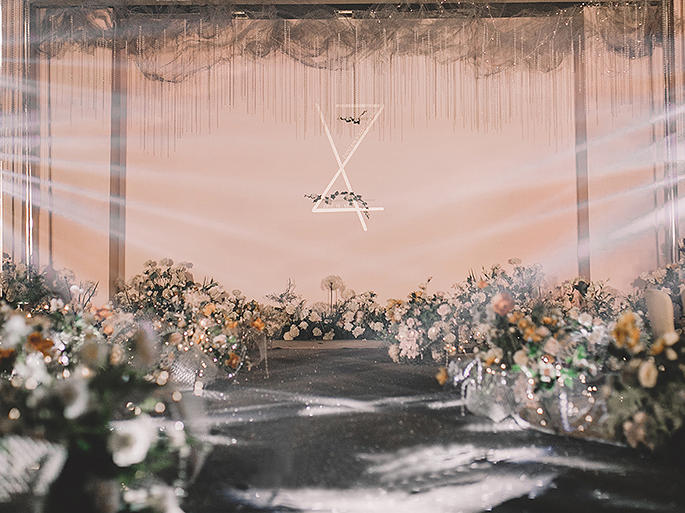 罗曼庭人气套餐 香槟性价比小预算婚庆简约ins风