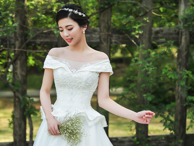 【绣阁嫁衣】设计感爆棚的腰间花长托