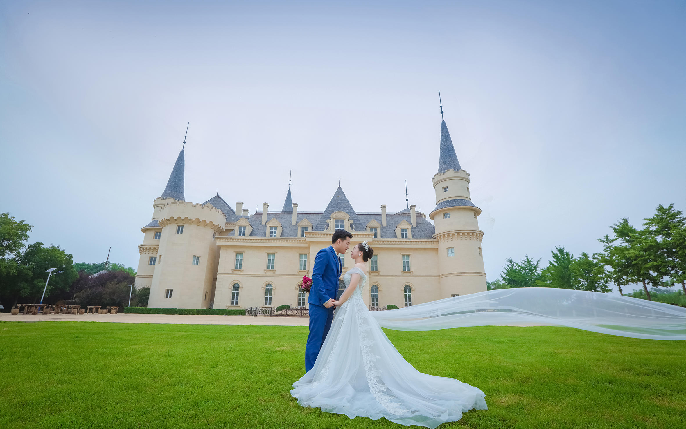 繁花喜阁摄影｜唯美婚纱照系列 8服8造 底片全送