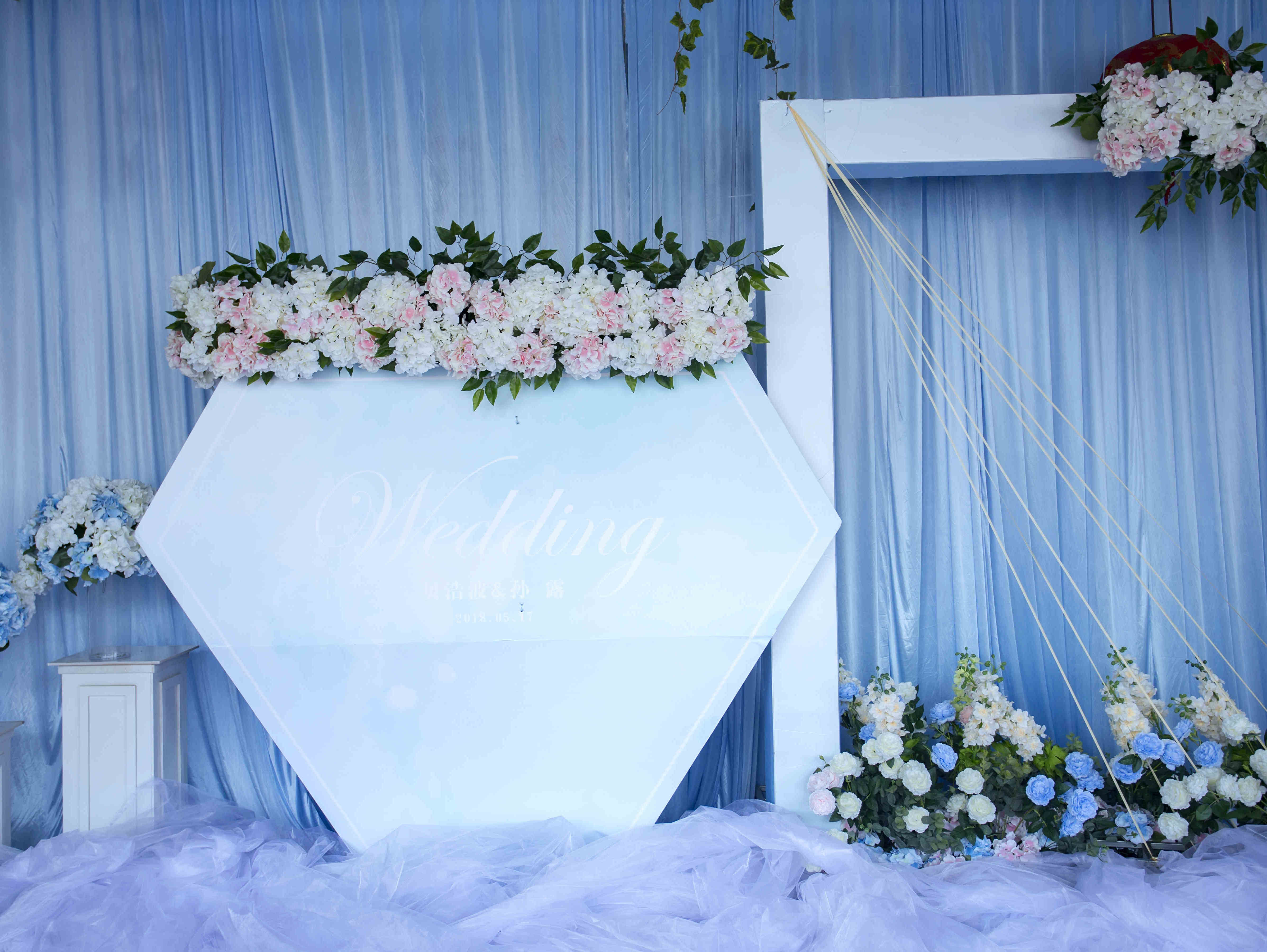 【阳光C套餐】LED婚礼布置+高级四大金刚
