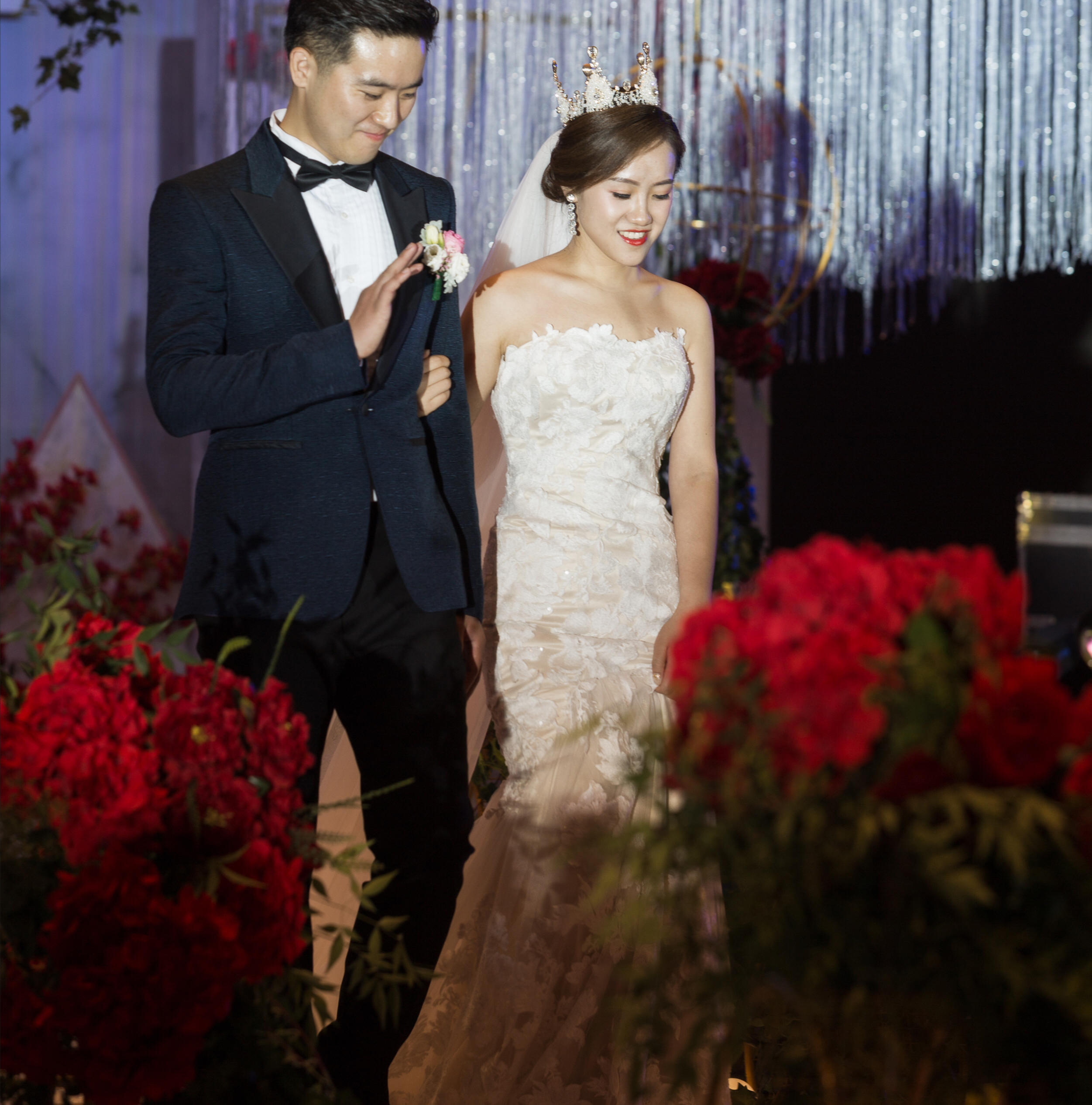 【奢华梦幻】全手工女神款超大摆大拖尾鱼尾迎宾主纱