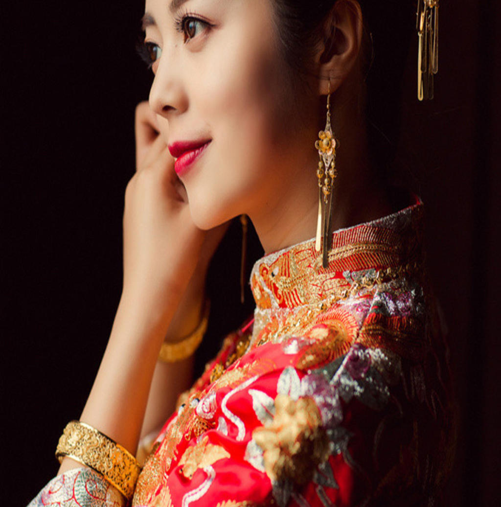 【莎莎婚纱】-小五福手工龙凤褂单品租赁