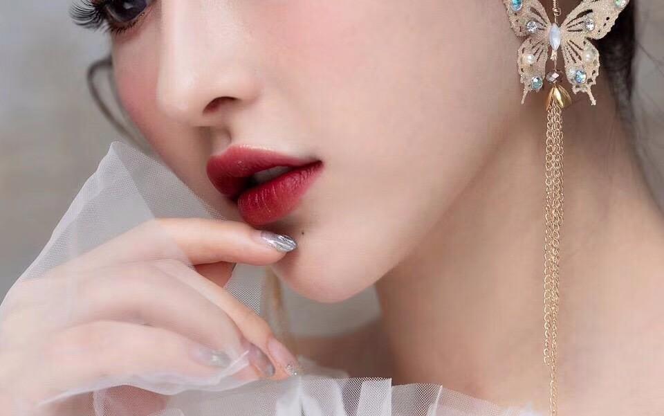 平顶山拾色造型新娘跟妆婚纱礼服