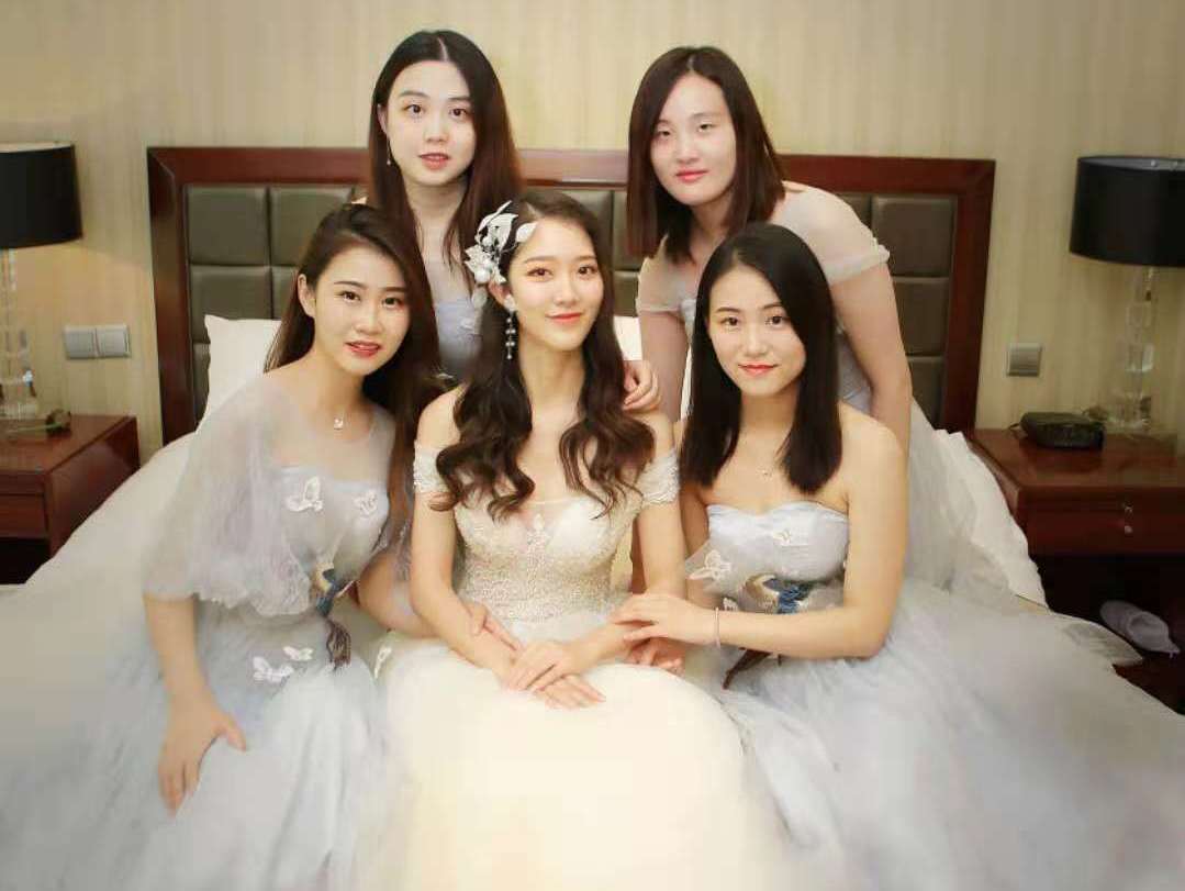 【瑞·恩】到店资深化妆师+明星回门早妆或妈妈妆