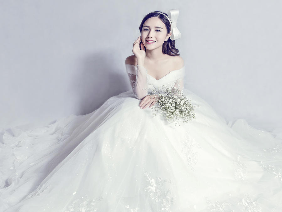 <赫蒂婚纱礼服馆>臻爱系列套餐