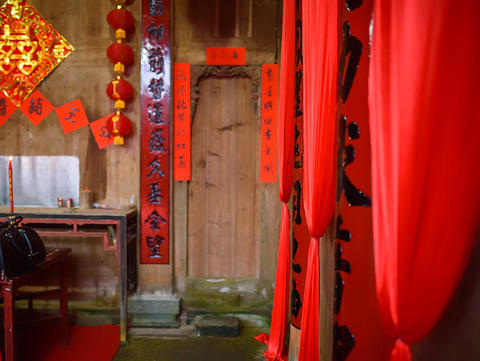 大红色喜庆传统中式复古婚礼